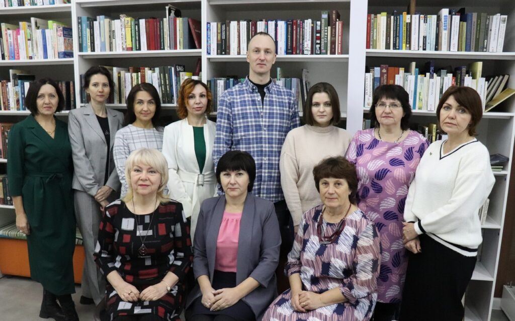 Коллектив Ивановской муниципальной библиотеки.