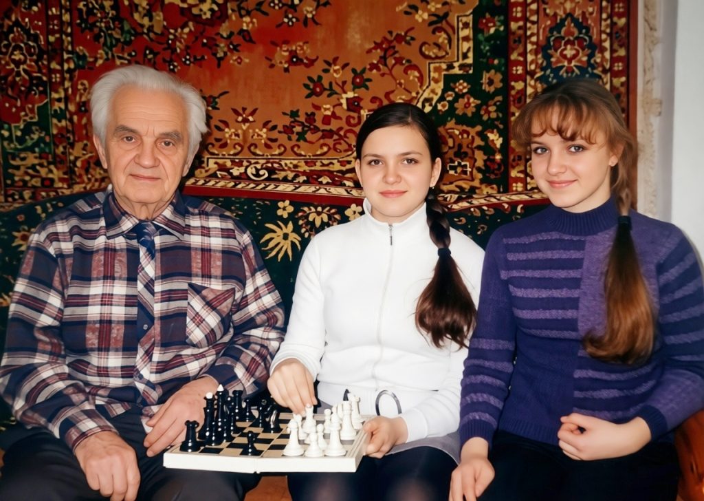 Слабкий 