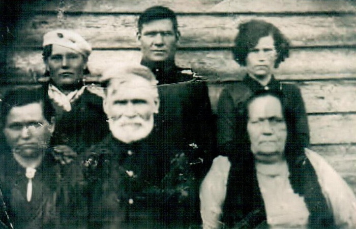 Первопоселенцы села Крещеновка - семья Удод