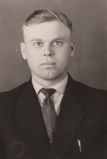 Непомнящий Константин Александрович